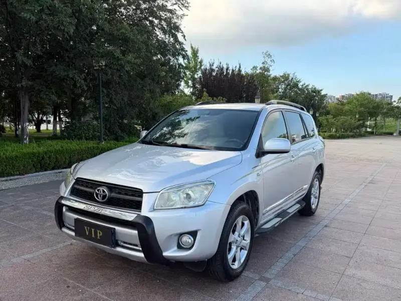 Toyota RAV4, 2012