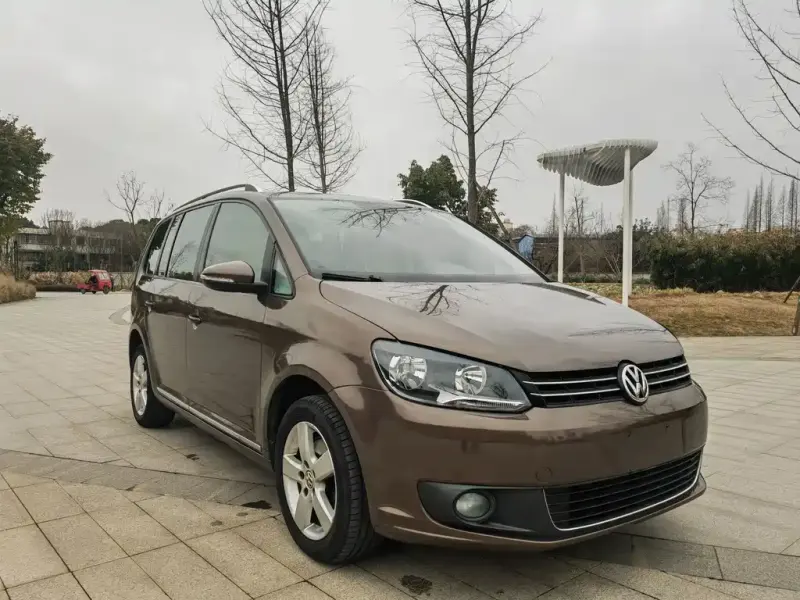 Volkswagen Touran, 2014