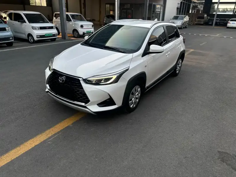Toyota Yaris L, 2022