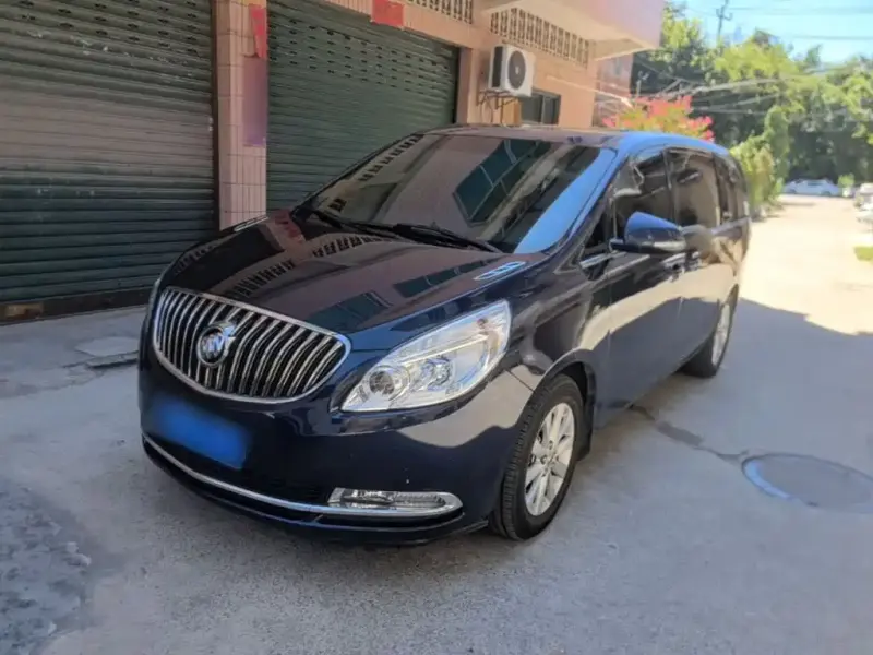 Buick GL8, 2015