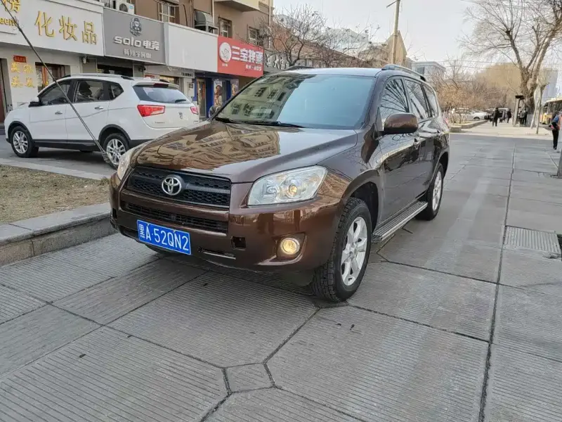 Toyota RAV4, 2012