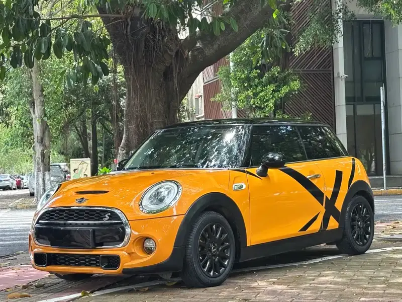 MINI Mini, 2015