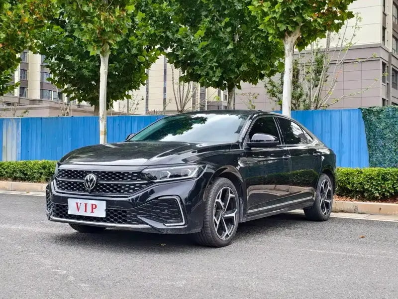 Volkswagen Passat, 2024