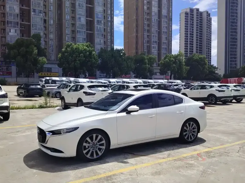 Mazda 3 Axela, 2023