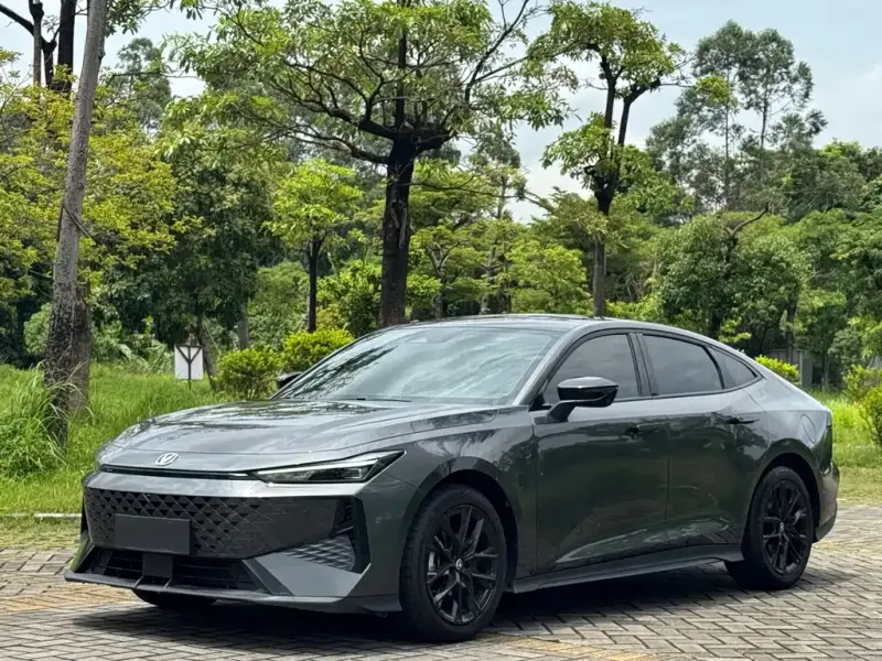 Changan UNI-V, 2025