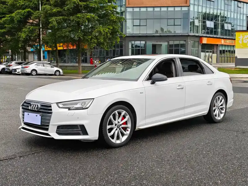 Audi A4L, 2018