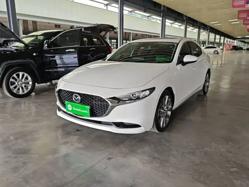 Mazda 3 Axela Mazda 3 Axela 2023 2.0L Auto Quality Dazzle Edition, 2023 — фото 1