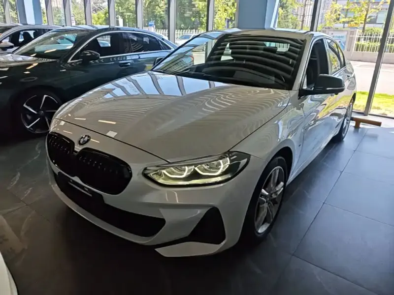 BMW 1 Series, 2021