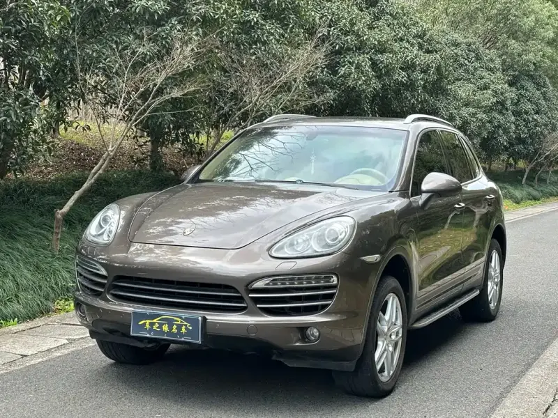 Porsche Cayenne, 2013