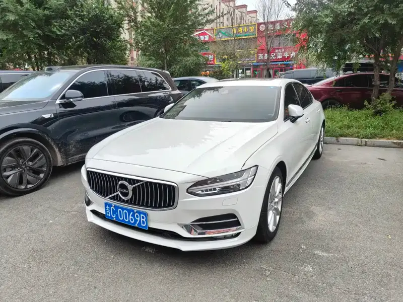 Volvo S90, 2020