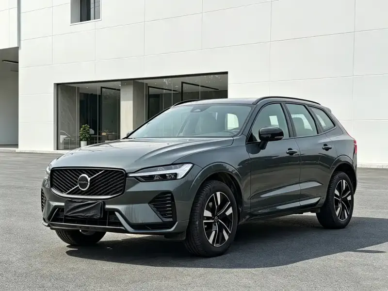 Volvo XC60, 2025