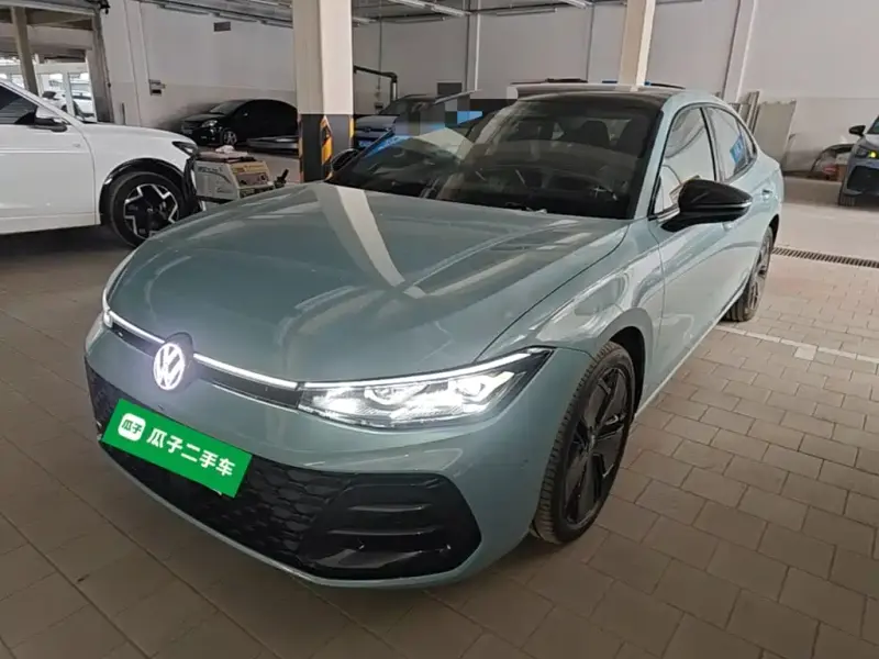 Volkswagen Passat, 2024