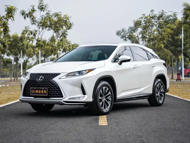 Lexus RX, 2021