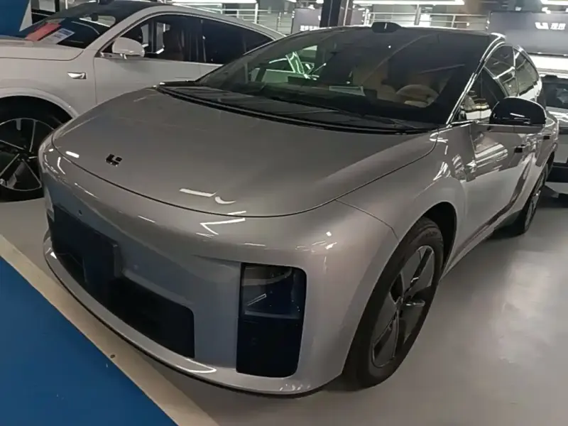 Li Auto i6, 2025