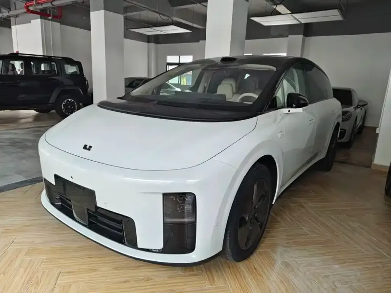 Li Auto i8, 2026