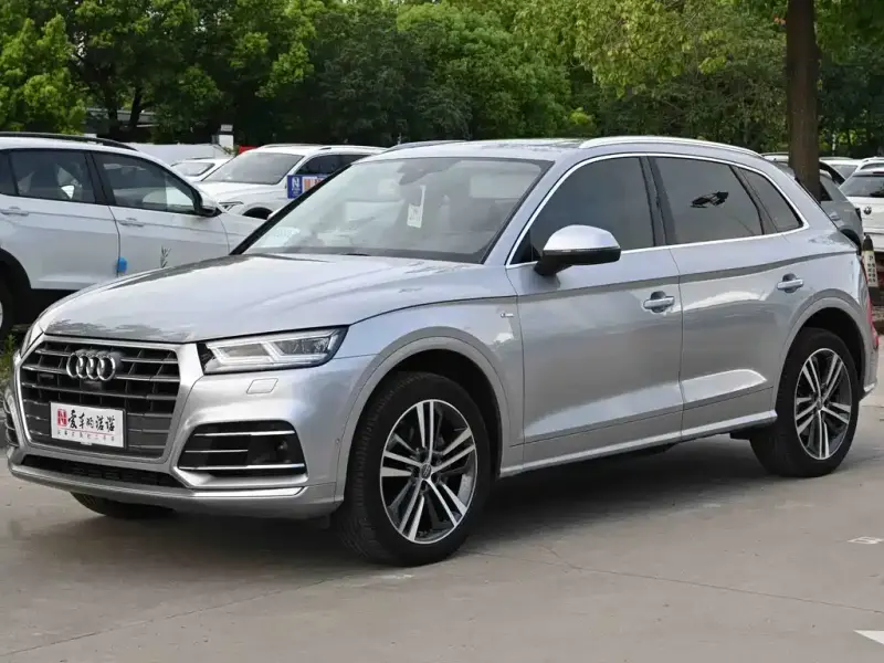 Audi Q5L, 2020