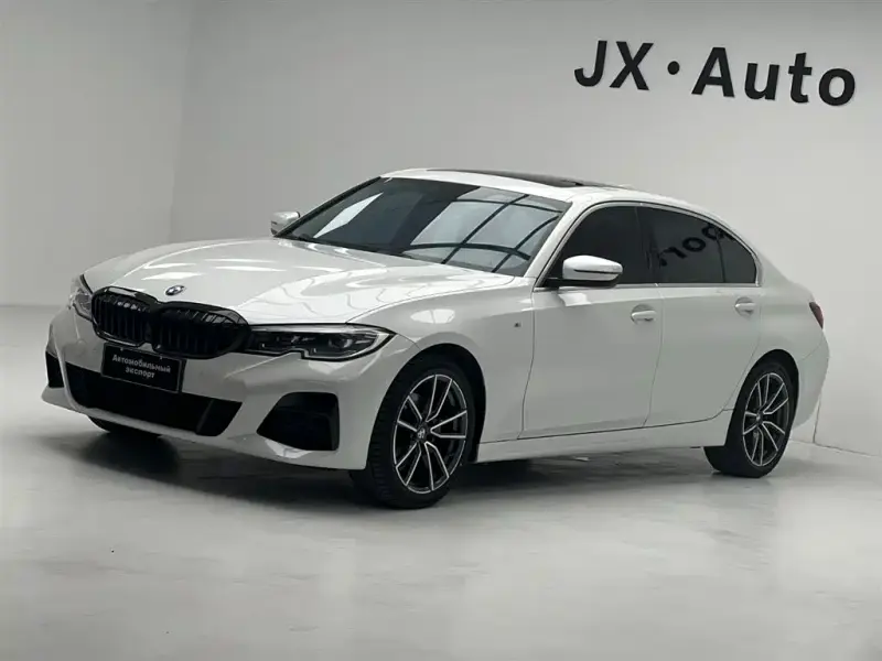 BMW 3 Series, 2022
