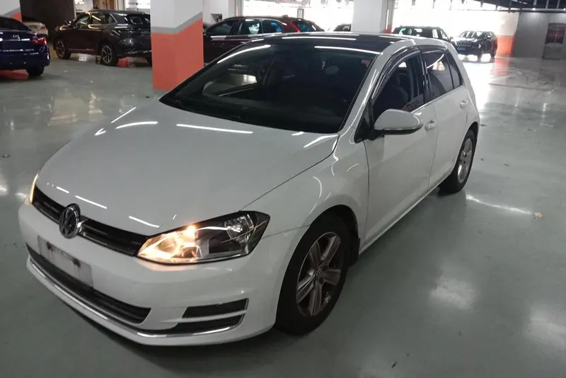 Volkswagen Golf, 2015