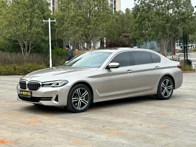BMW 5 Series, 2022
