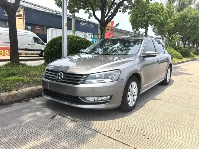 Volkswagen Passat, 2011
