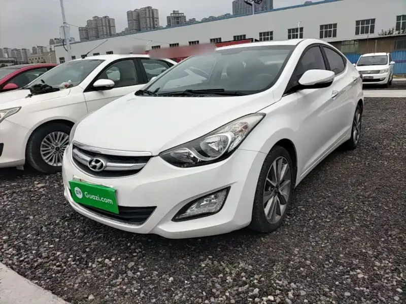 Hyundai Elantra Langdong, 2015