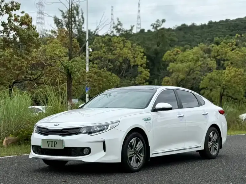 Kia K5 New Energy, 2019