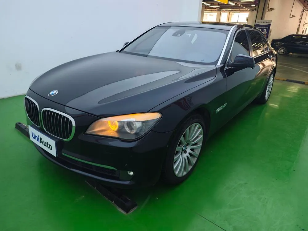 BMW 7-Series 760Li, 2010 — фото 1