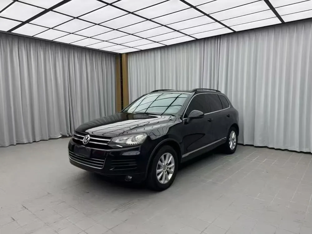 Volkswagen Touareg 3.0TSI High Trim Version, 2015 — фото 1