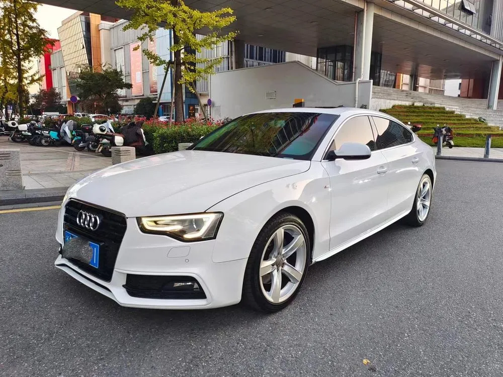 Audi A5 Facelift Sportback 45 TFSI Comfort Version, 2016 — фото 1