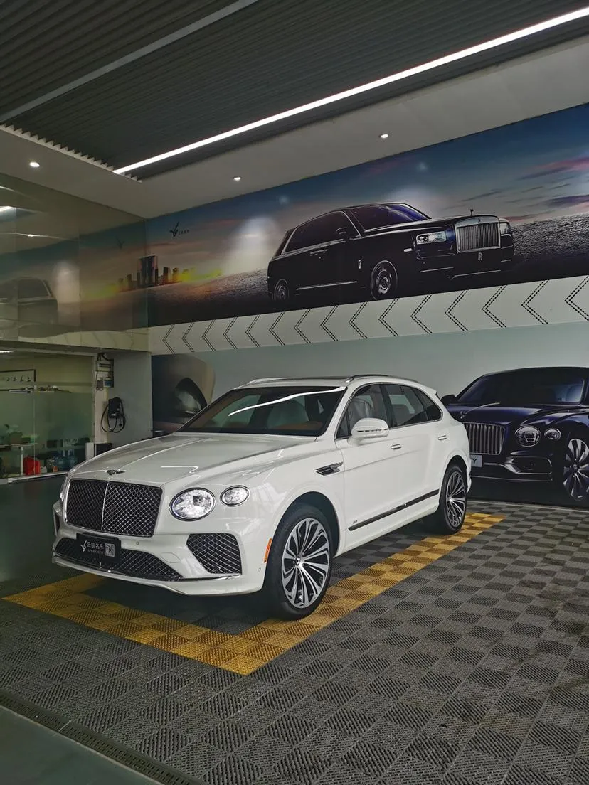 Bentley Bentayga, 2022