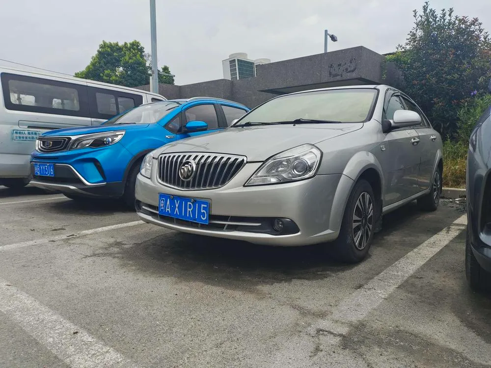 Buick Excelle, 2013