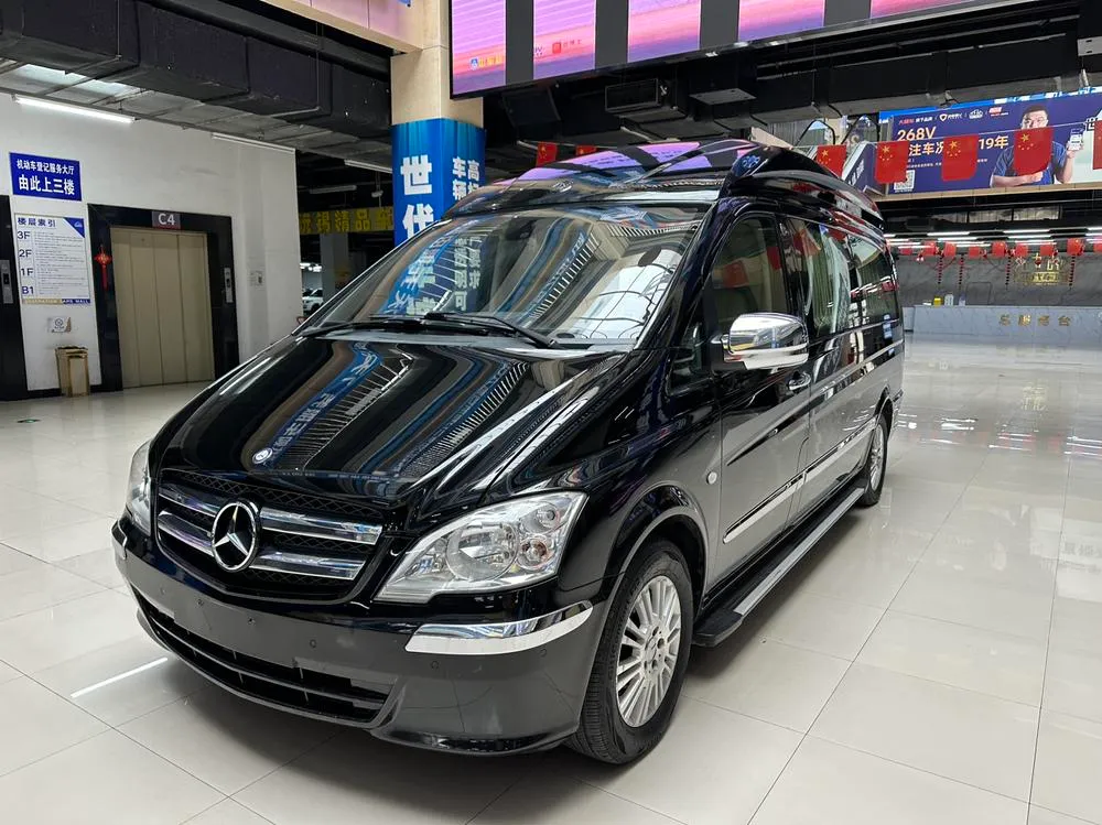 Mercedes-Benz Vito 3.0L Elite Edition, 2013 — фото 1