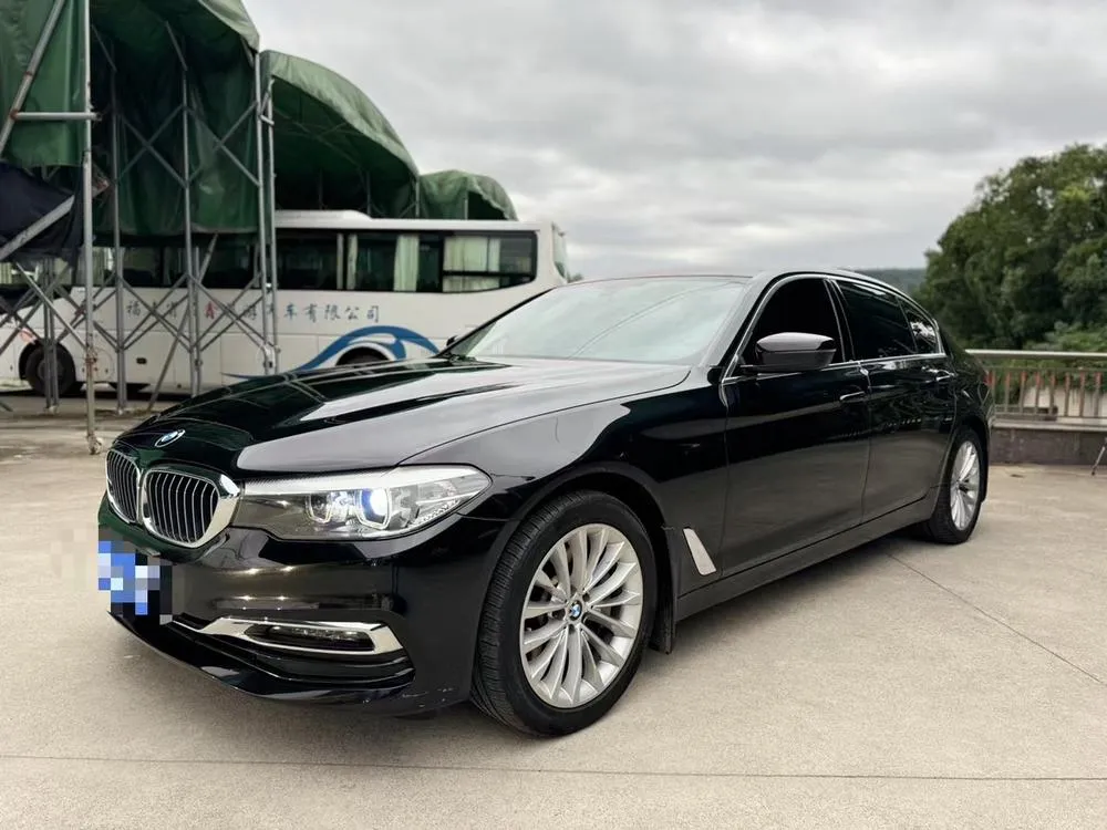 BMW 5-Series, 2019