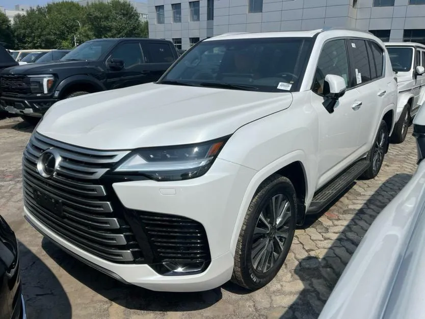 Lexus LX, 2024