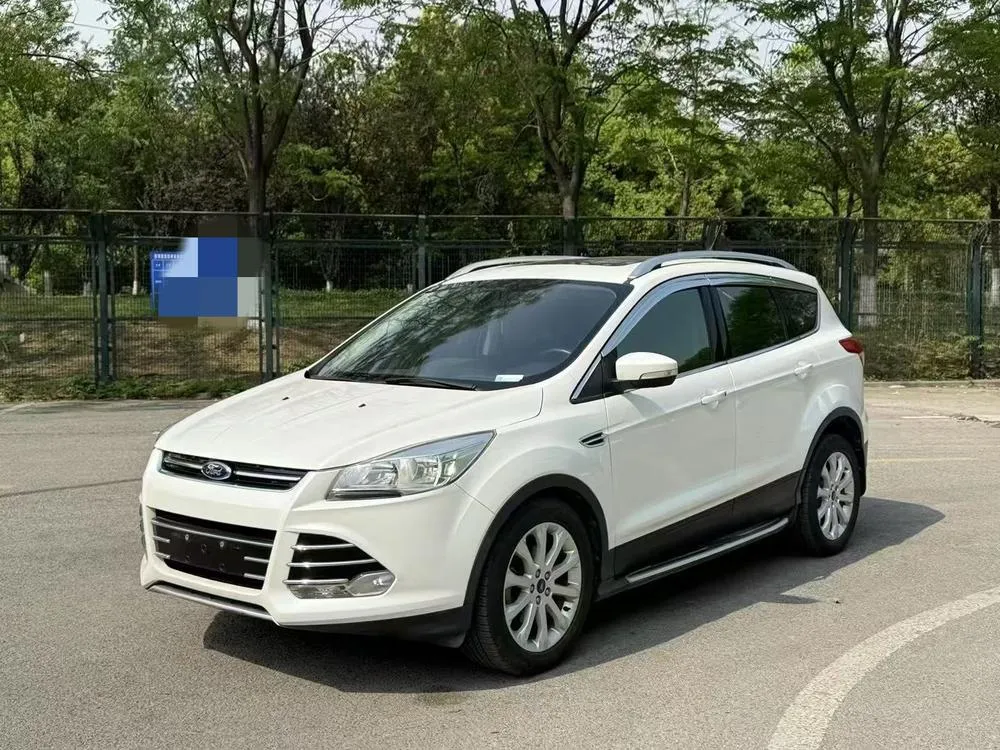 Ford Kuga, 2015