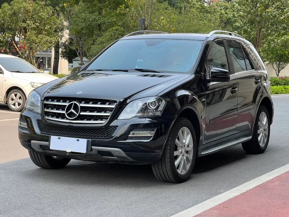 Mercedes-Benz M-Class, 2010