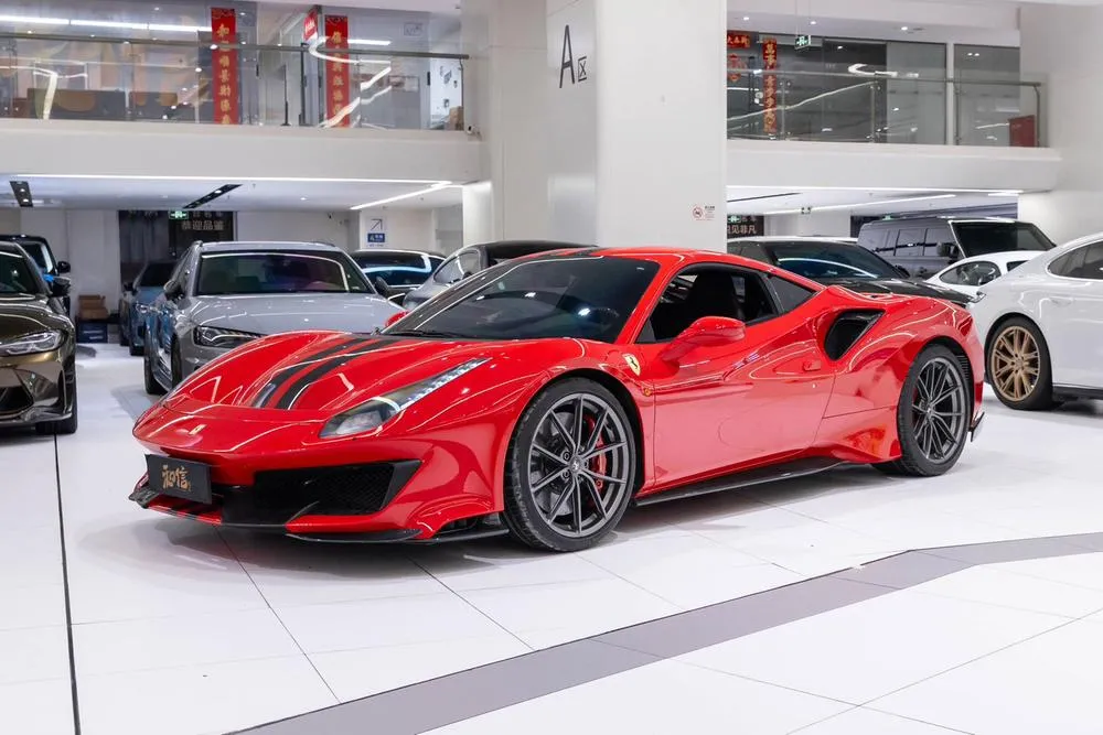 Ferrari 488, 2018