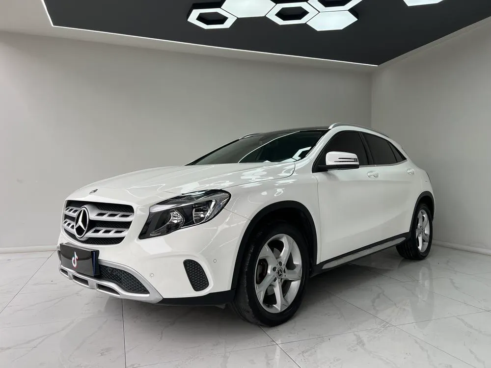 Mercedes-Benz GLA GLA 200 Version, 2017 — фото 1