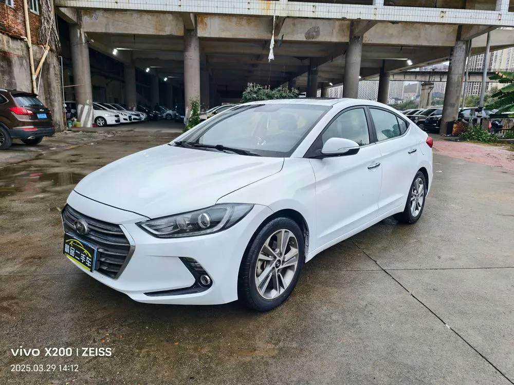 Hyundai Elantra Lingdong 1.6L Auto Stylish · Elite Version, 2016 — фото 1