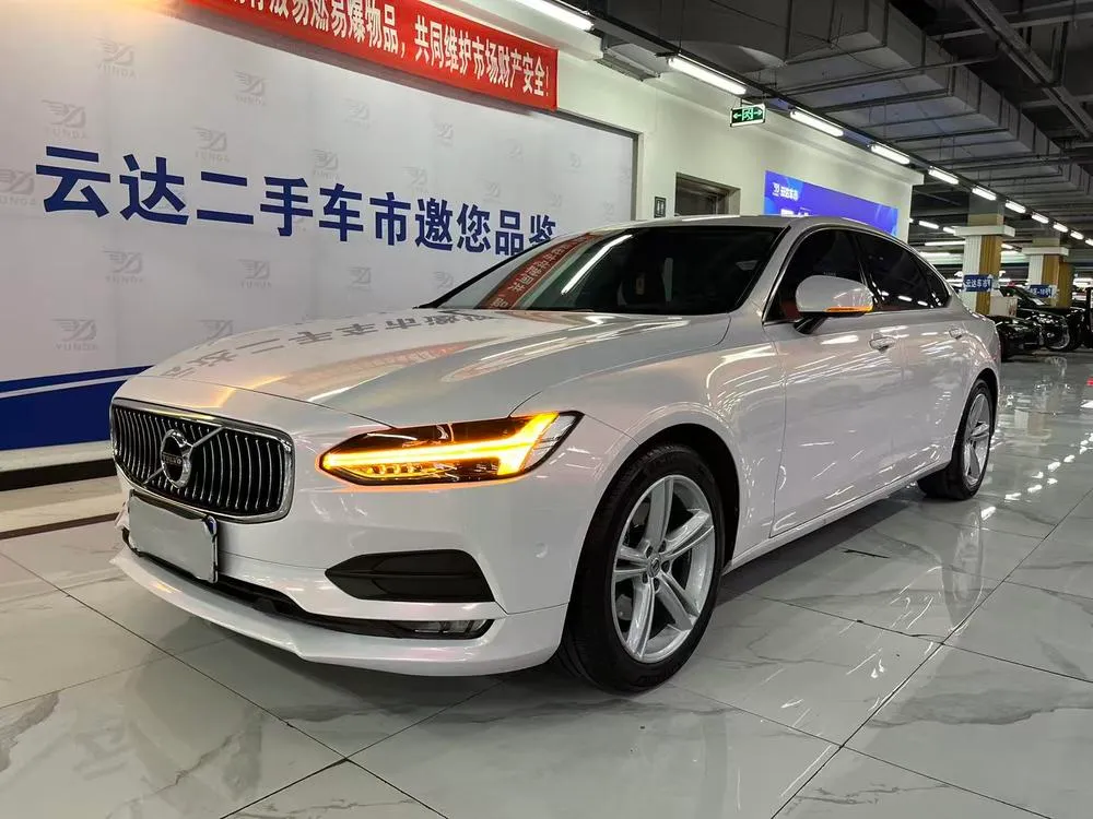 Volvo S90 T4 Edition, 2018 — фото 1
