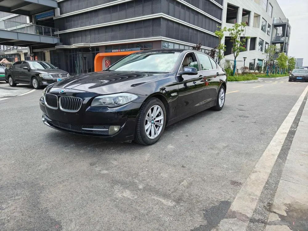 BMW 5-Series, 2011