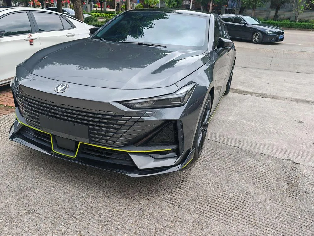 Changan UNI-V 1.5T Sport Edition, 2022 — фото 1