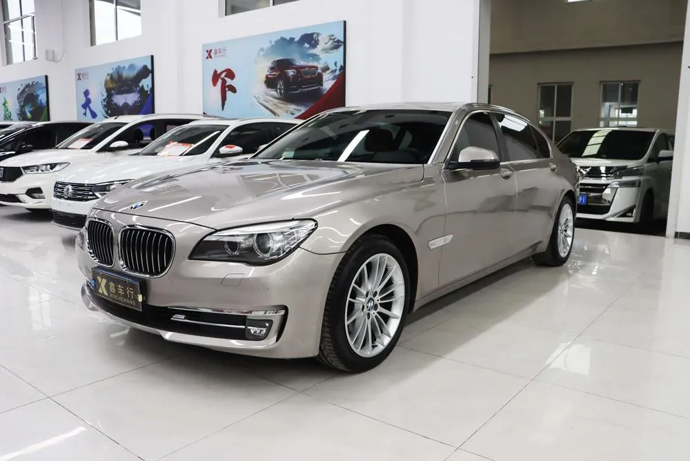 BMW 7-Series, 2013