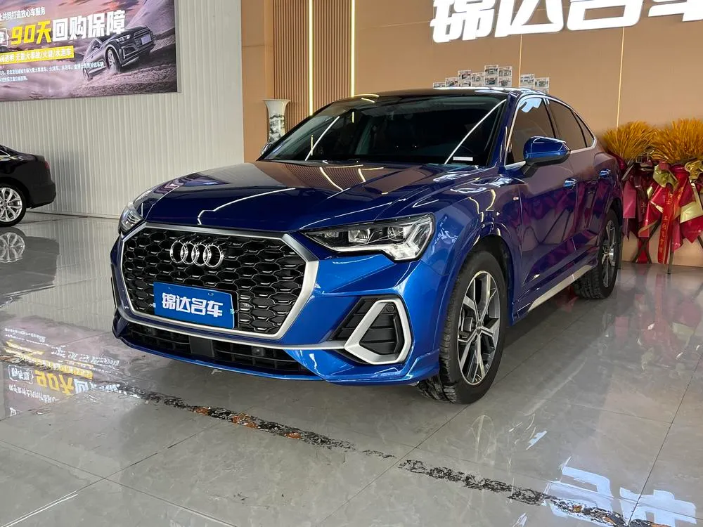 Audi Q3 Sportback 40 TFSI Fashion Version, 2020 — фото 1