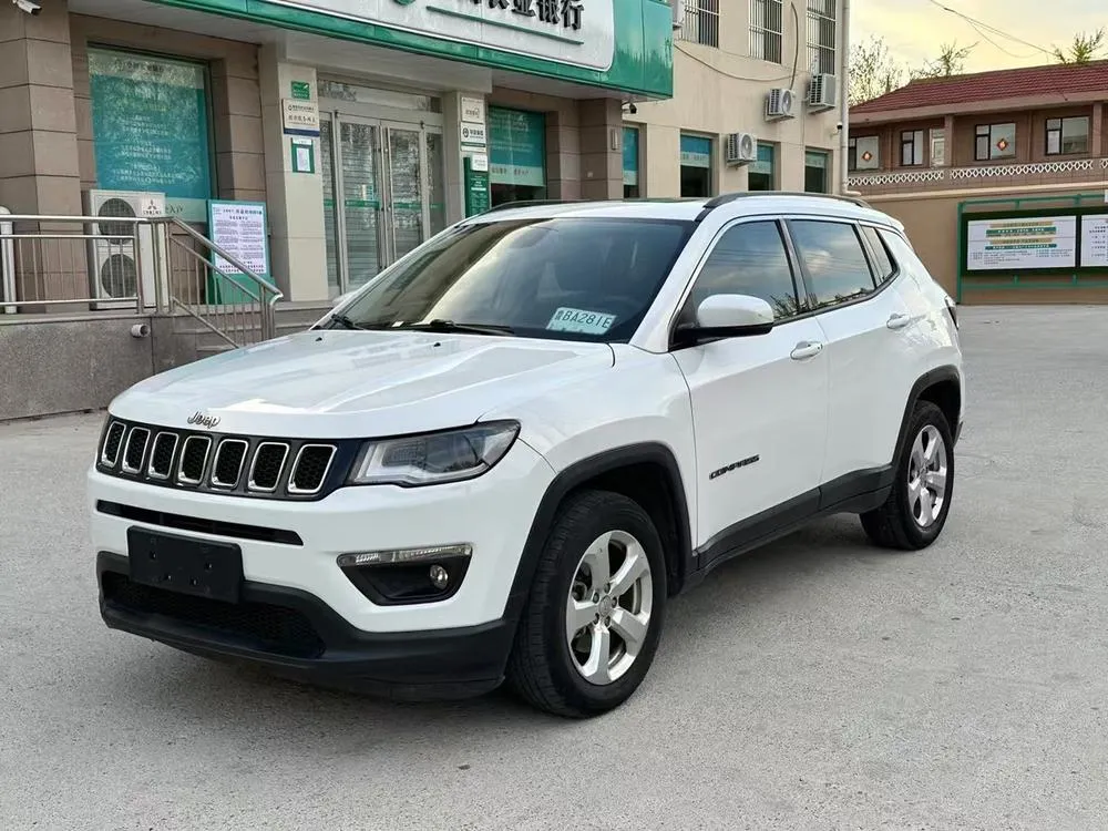 Jeep Compass 220T Auto Joy Edition, 2019 — фото 1