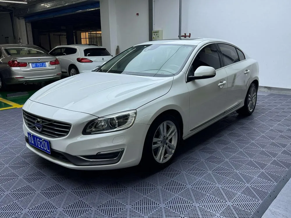 Volvo S60, 2014