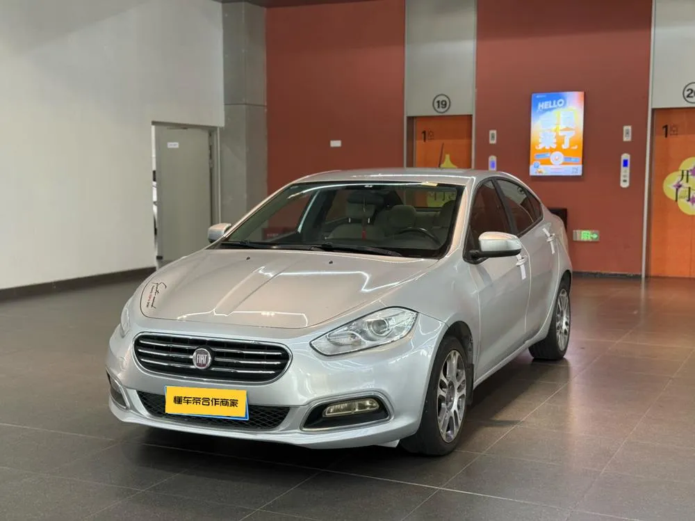 Fiat Viaggio 1.4T Auto Joy Edition, 2012 — фото 1