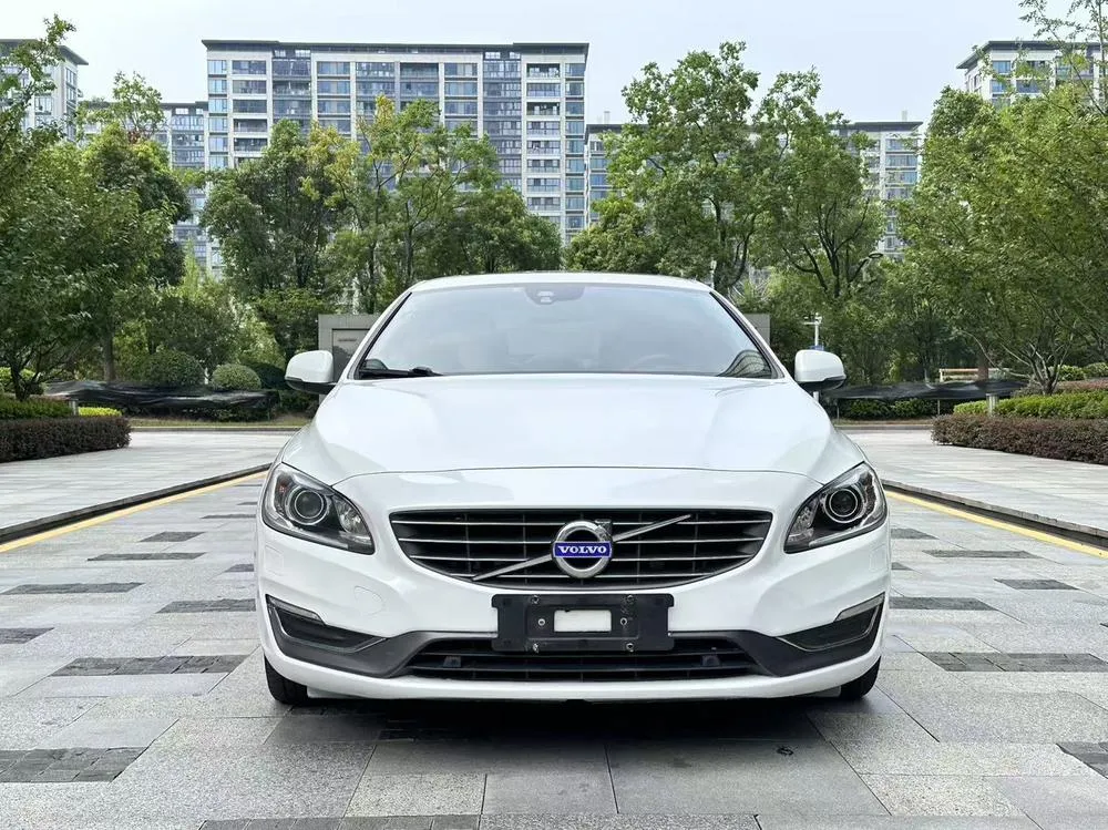Volvo S60, 2014
