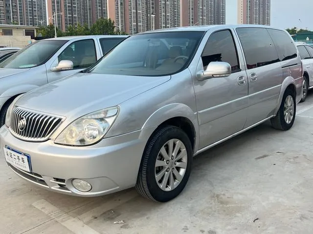 Buick GL8 2.4L Classic Edition, 2014 — фото 1