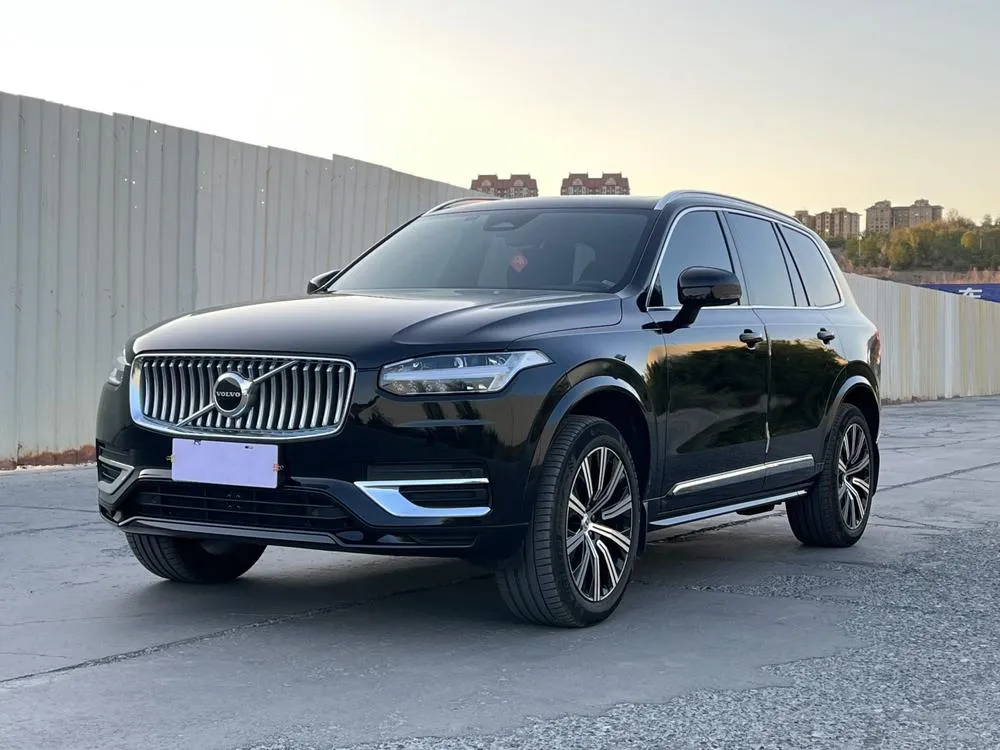 Volvo XC90 B6 Luxury Edition 7 Seater, 2024 — фото 1